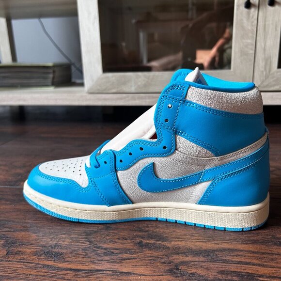 Size 9 - Air Jordan 1 Retro OG High UNC Reimagined DS NEW - Picture 4 of 8